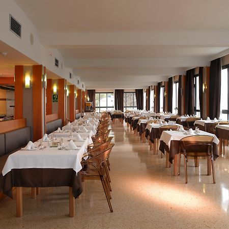 Palladium Hotel Cala Llonga - Adults Only מראה חיצוני תמונה