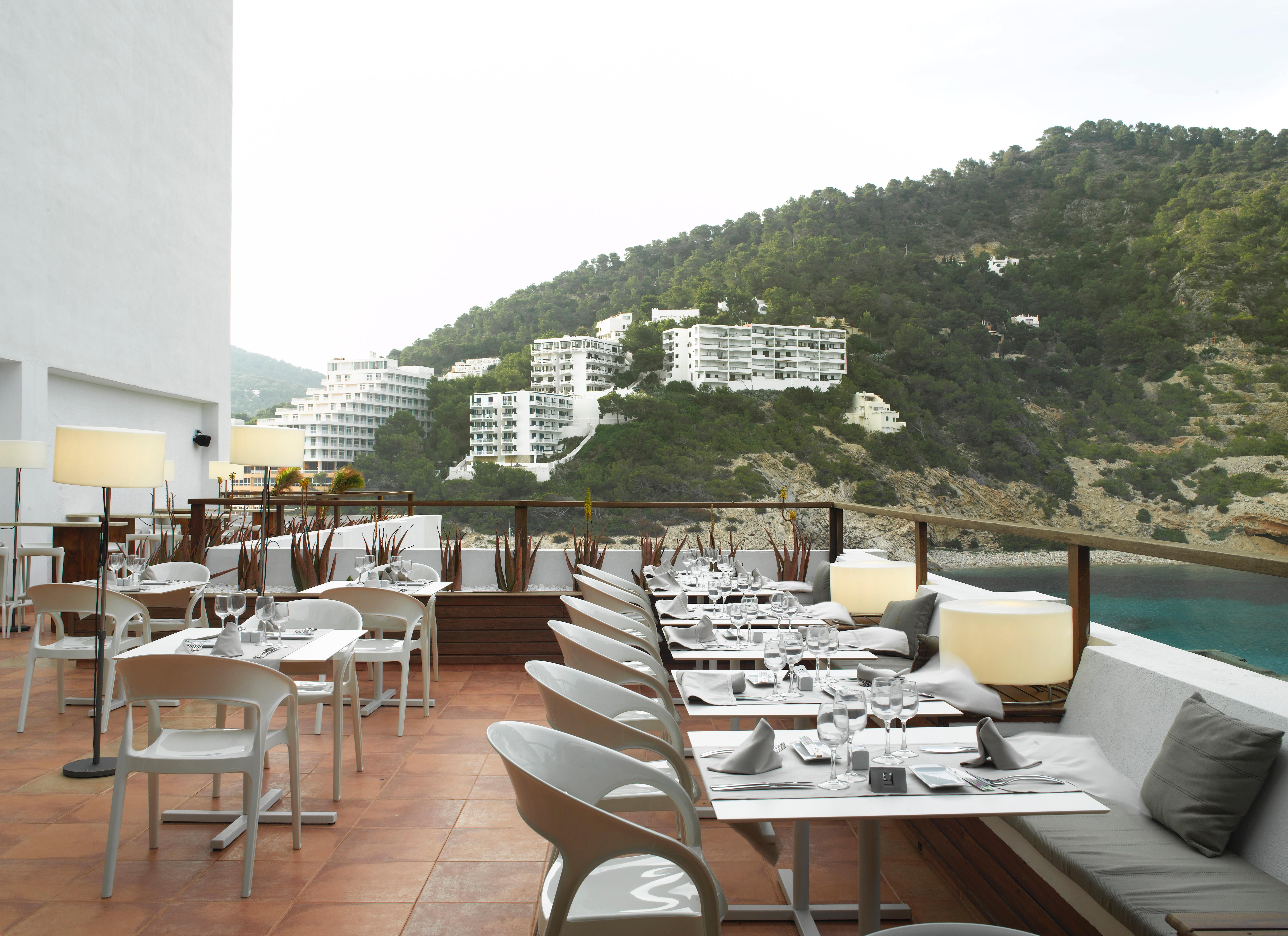 Palladium Hotel Cala Llonga - Adults Only מראה חיצוני תמונה
