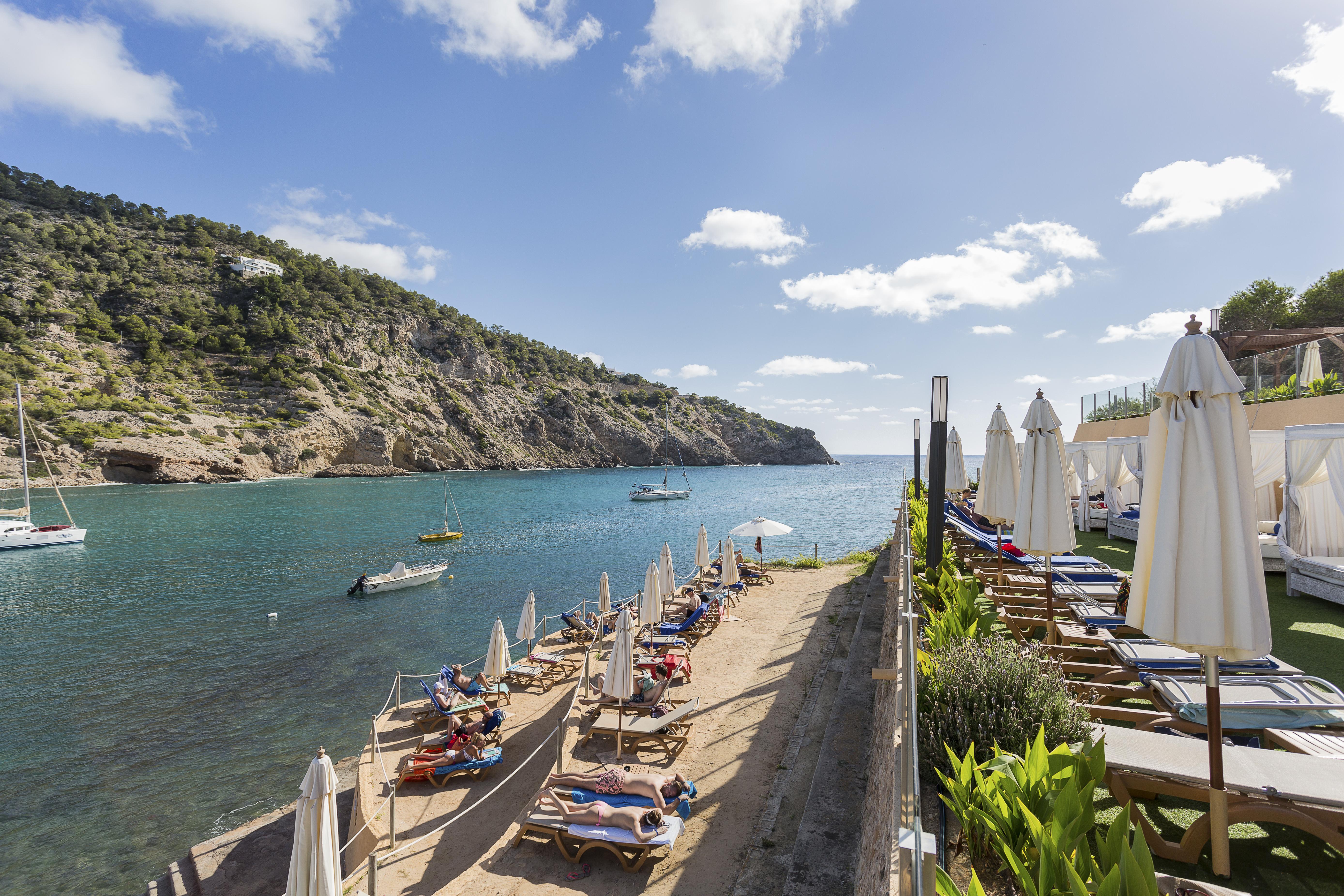 Palladium Hotel Cala Llonga - Adults Only מראה חיצוני תמונה