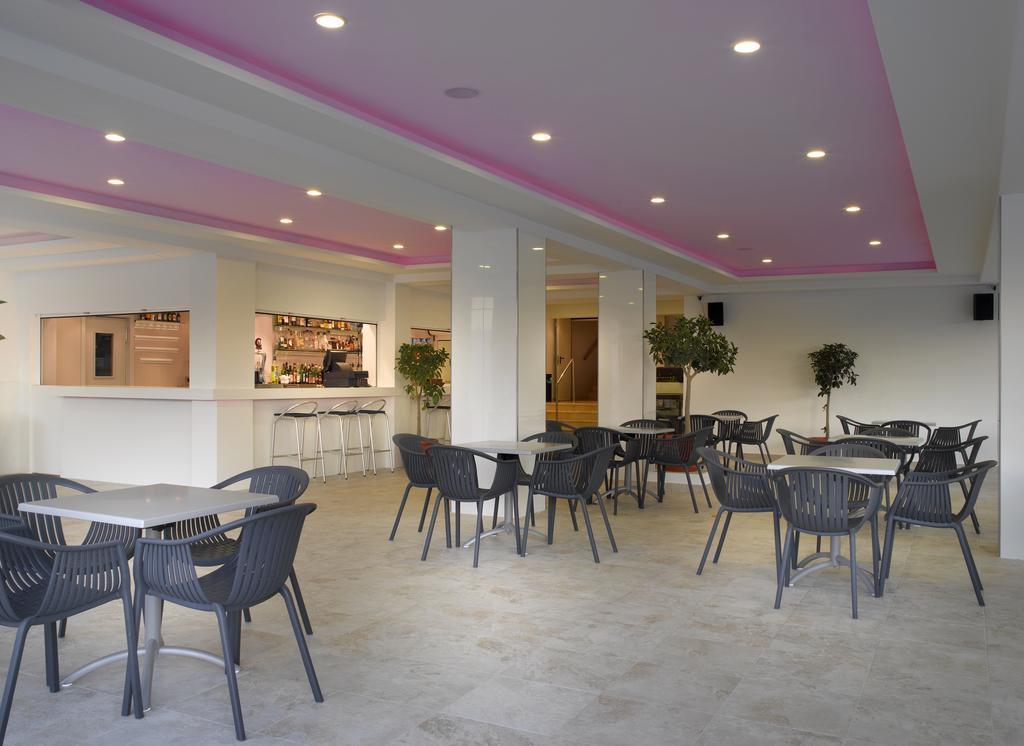 Palladium Hotel Cala Llonga - Adults Only מראה חיצוני תמונה