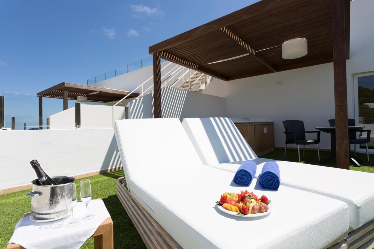 Palladium Hotel Cala Llonga - Adults Only מראה חיצוני תמונה