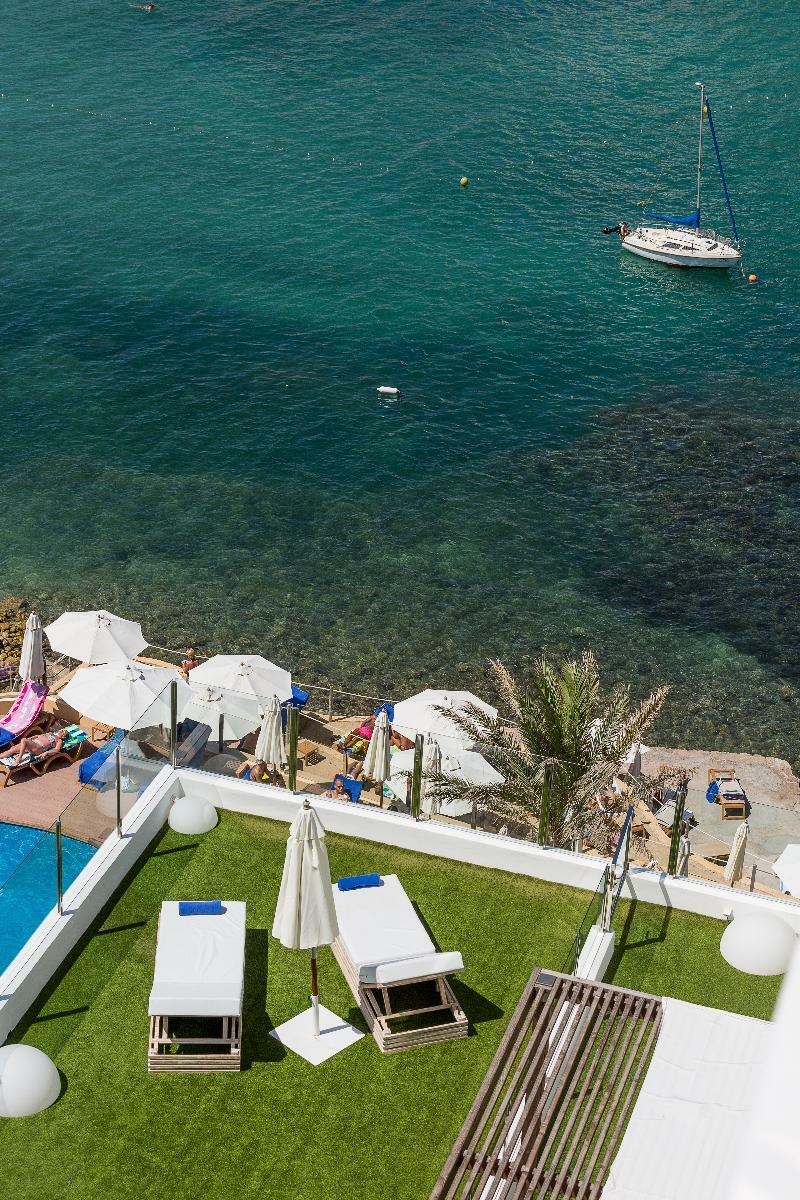 Palladium Hotel Cala Llonga - Adults Only מראה חיצוני תמונה